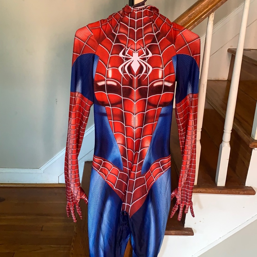 spider woman costumes in excellent condition